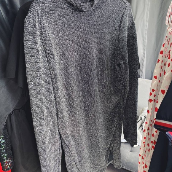 Dress - declutter , L-XL ( Zara,H&M,Aritzia) - Picture 7 of 10